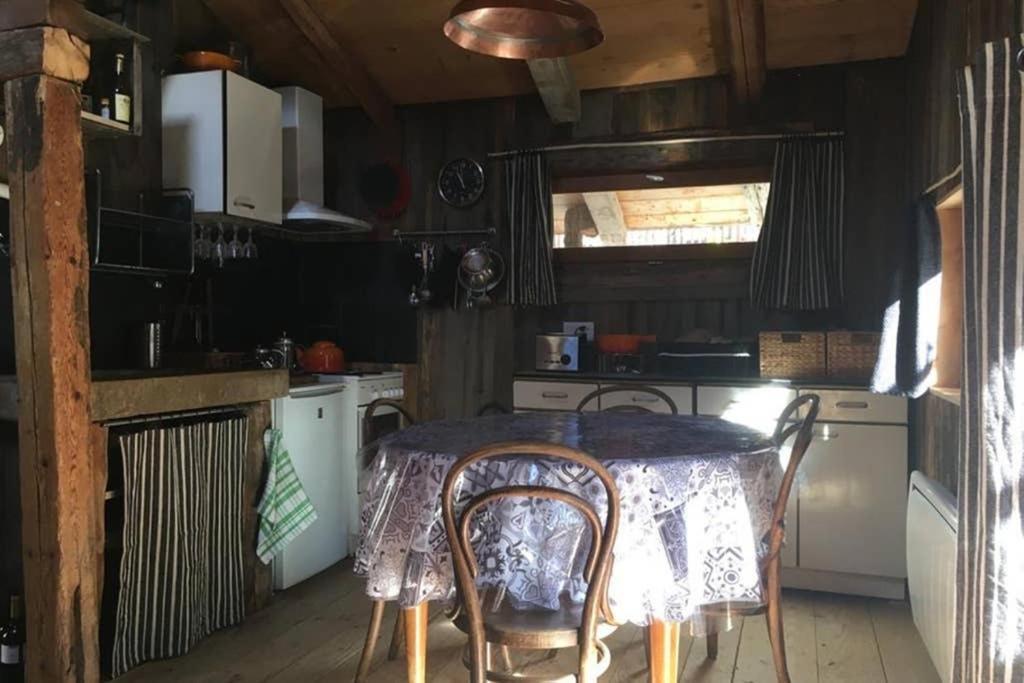 La Cabane De L'Homme Tranquille Le Tretien Zewnętrze zdjęcie